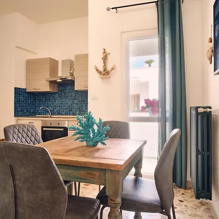 Conchiglia & Medusa Apartment *